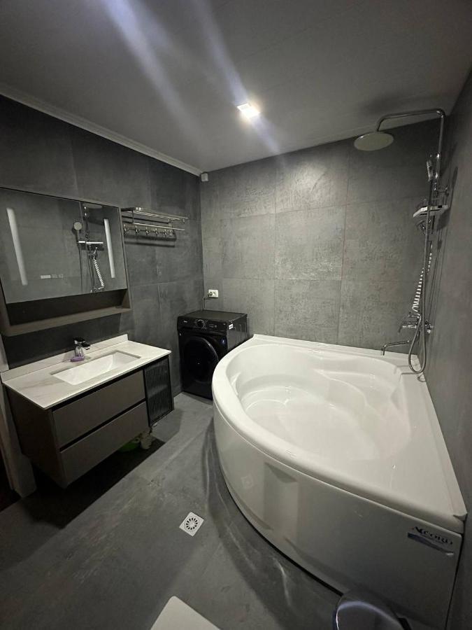 Modern Dream Apartment Самарканд Екстер'єр фото